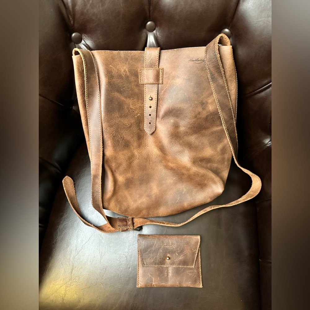 Heather’s full grain leather bag and minimalist wallet set
